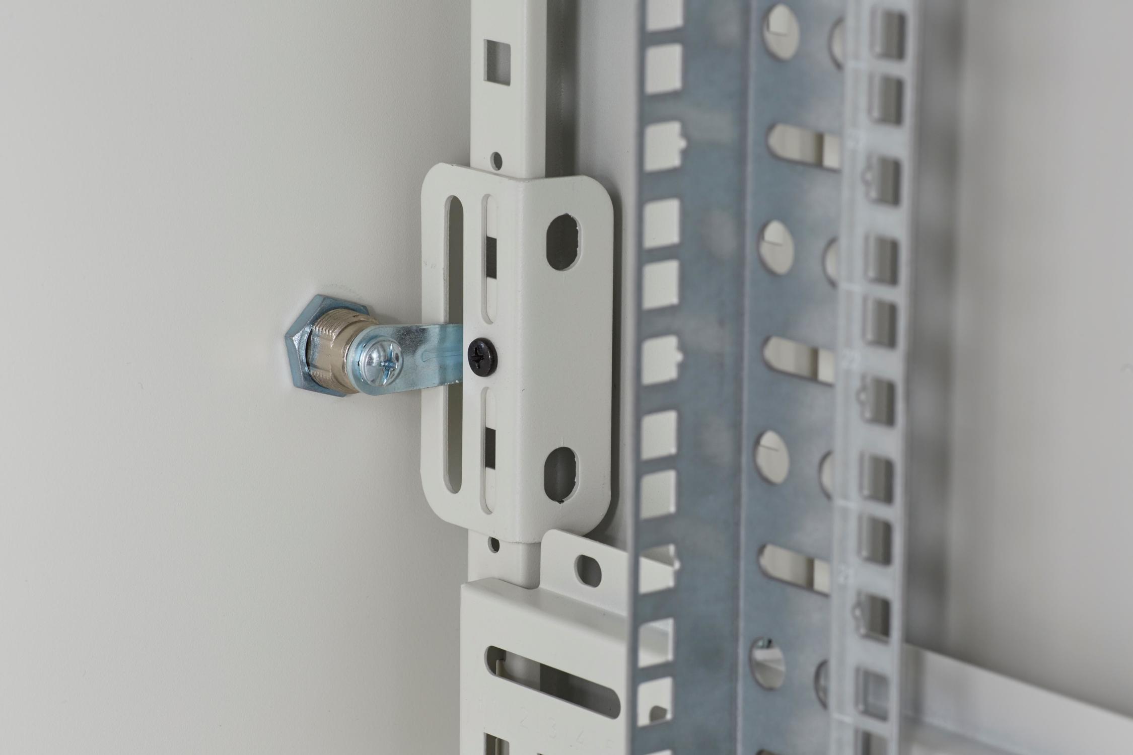 Environ CR800 24U Rack Glass (F) Steel (R) - CommsOnline